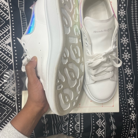 Alexander McQueen Sneakers - Picture 10 of 11